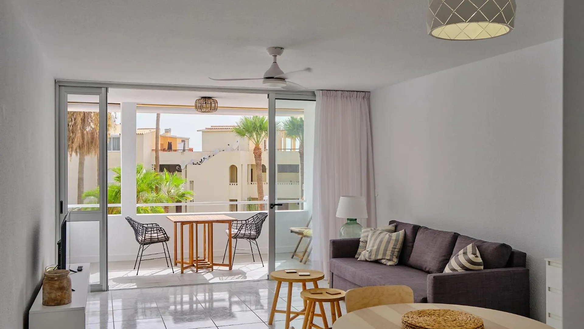 Apartamento Magnifico Apto. En Sueno Azul Callao Salvaje España